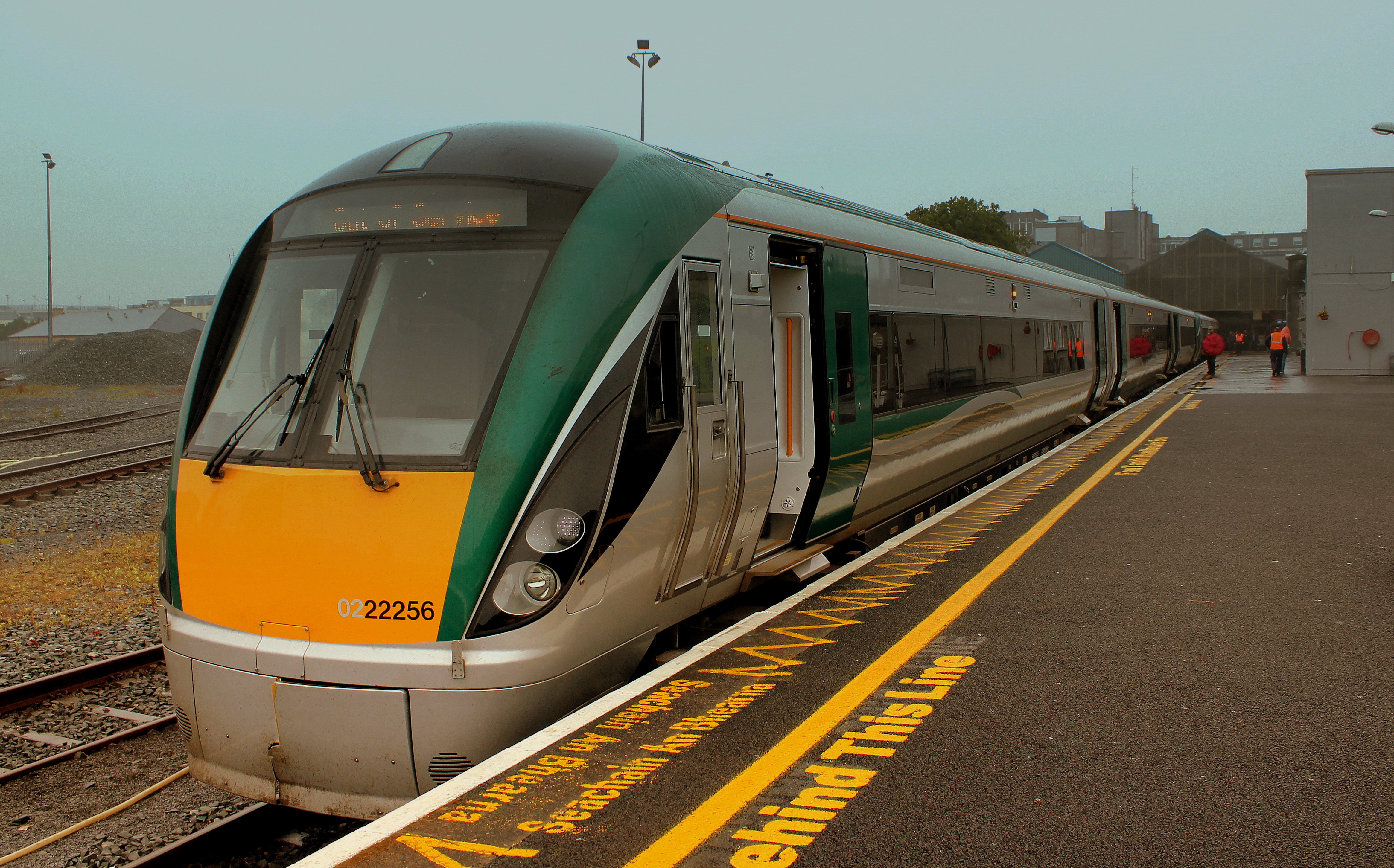 Galway Heuston train delayed in Ballinasloe as paramedics treat passenger Galway Heuston train delayed in Ballinasloe as paramedics treat passenger